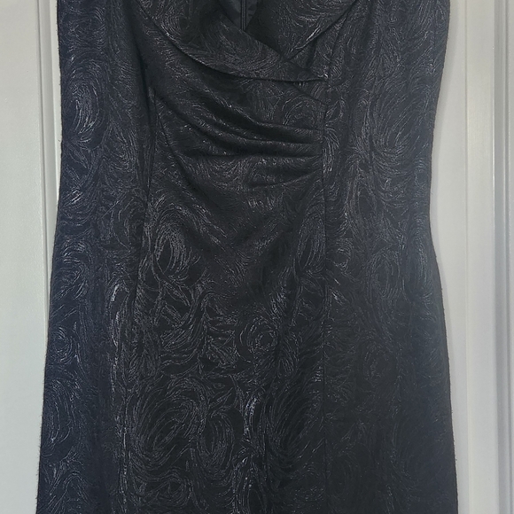 Tahari Black Textured Mini Dress With Metallic Pattern - Picture 5 of 5